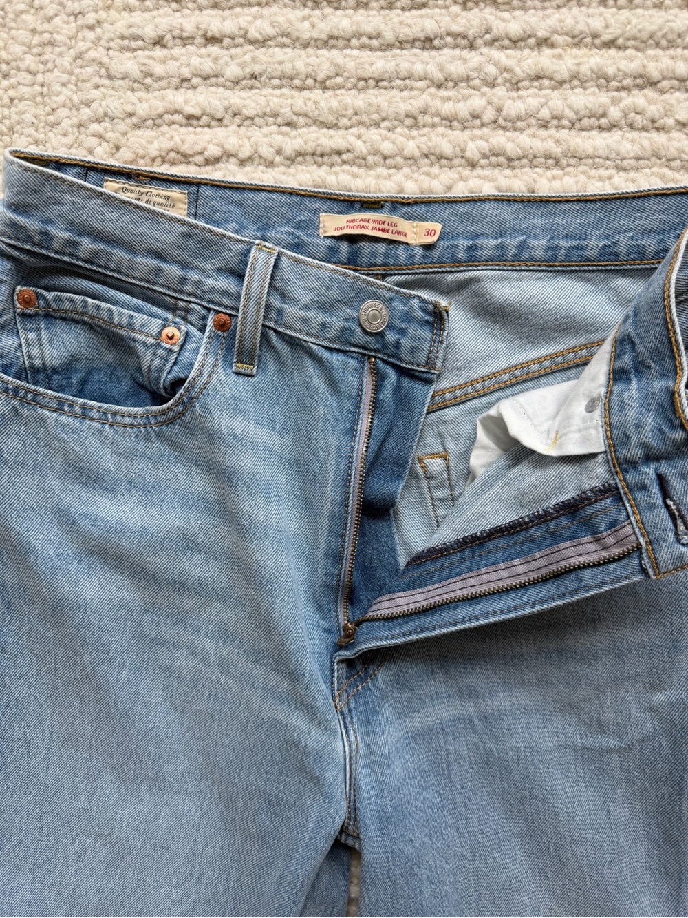 Levi's Ribcage Wide Leg Jeans - Picture 2 of 3